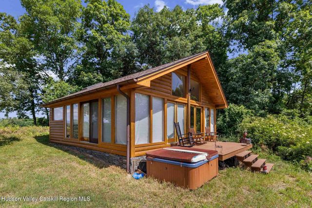 75 Eastern Parkway, Germantown, NY 12526