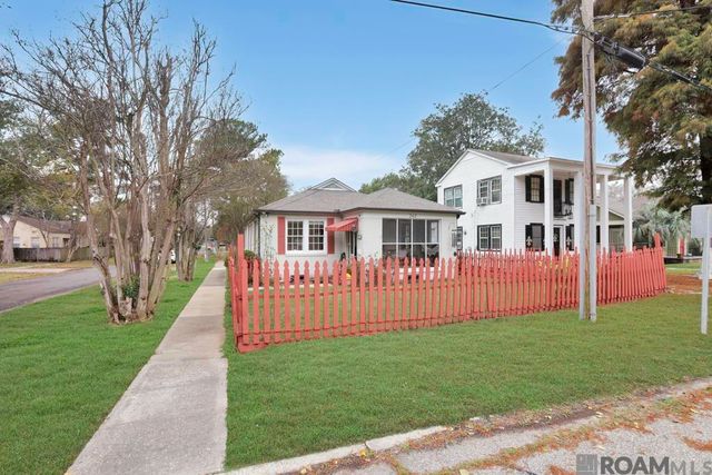 262 Lovers Ln, Baton Rouge, LA 70806