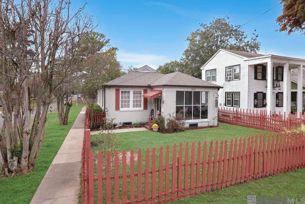 262 Lovers Ln, Baton Rouge, LA 70806