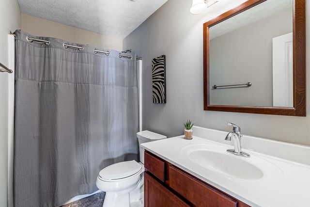 412 SABRINA Circle, Council Bluffs, IA 51503
