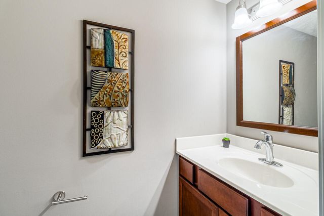 412 SABRINA Circle, Council Bluffs, IA 51503