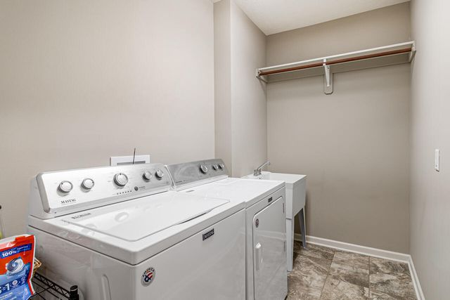 412 SABRINA Circle, Council Bluffs, IA 51503