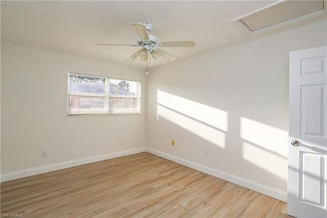 521 96th AVE N B, Naples, FL 34108