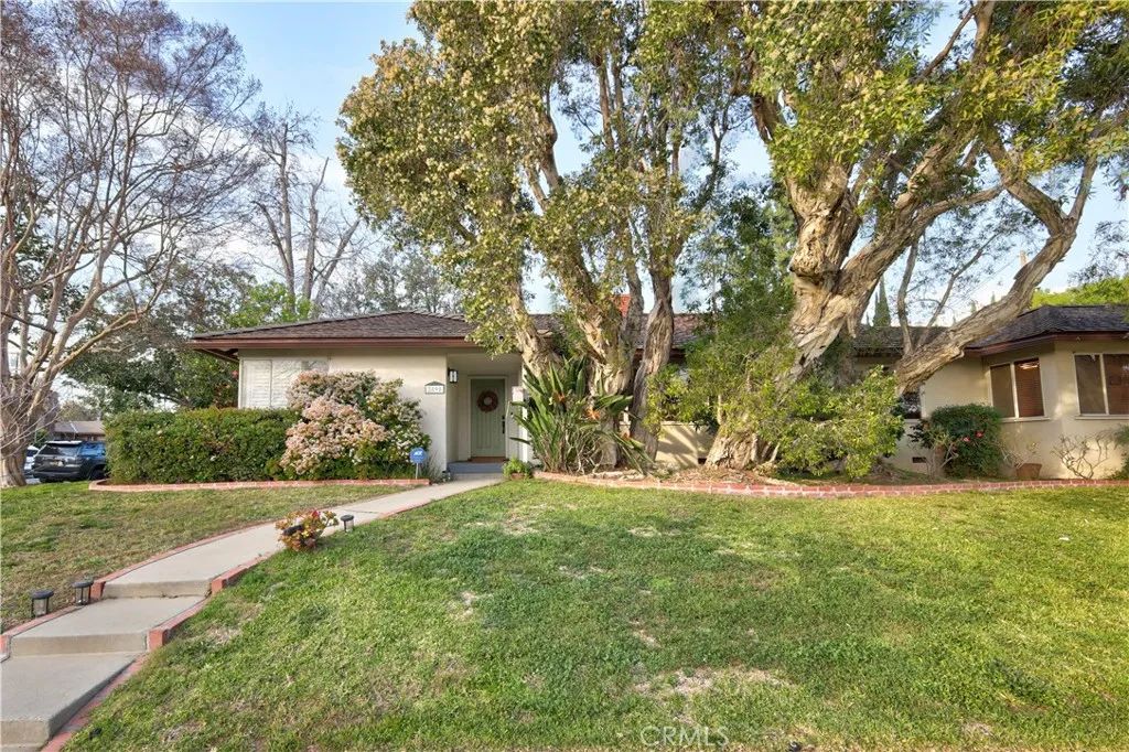 2895 Woodlawn, San Marino, CA 91108