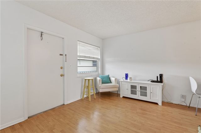 68 Royal Oak Court 204, Vero Beach, FL 32962