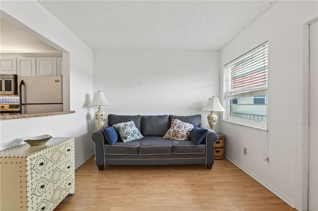 68 Royal Oak Court 204, Vero Beach, FL 32962