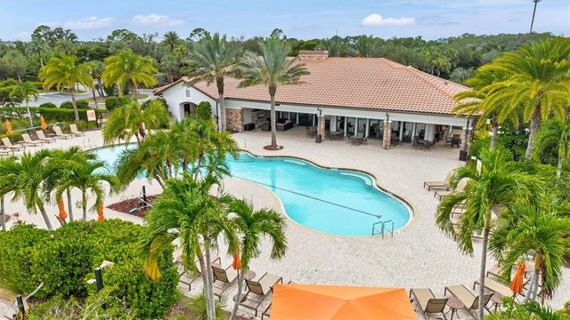 5880 SEMOLINO STREET, Nokomis, FL 34275
