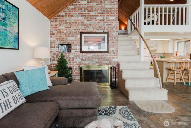 10271 NE North Shore Road, Belfair, WA 98258