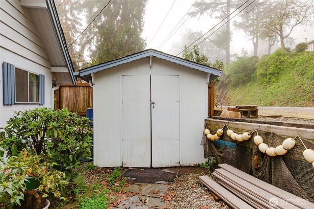 10271 NE North Shore Road, Belfair, WA 98258