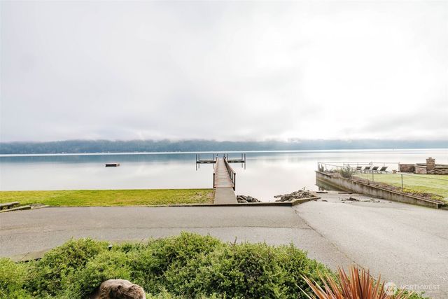 10271 NE North Shore Road, Belfair, WA 98258