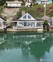 10271 NE North Shore Road, Belfair, WA 98258