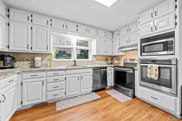 104 Oddo Lane SE, Huntsville, AL 35802