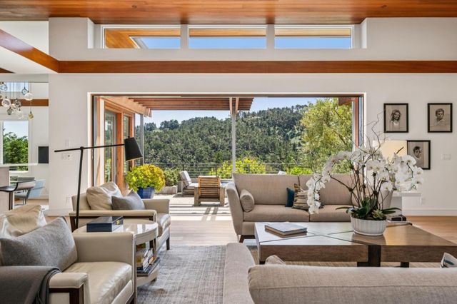 7536 Canada Vista Way, Monterey, CA 93940