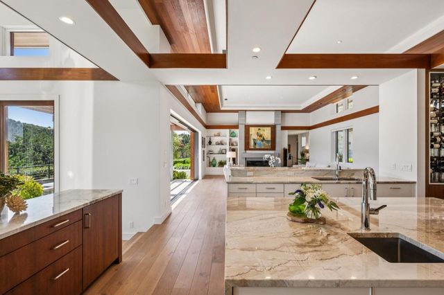 7536 Canada Vista Way, Monterey, CA 93940