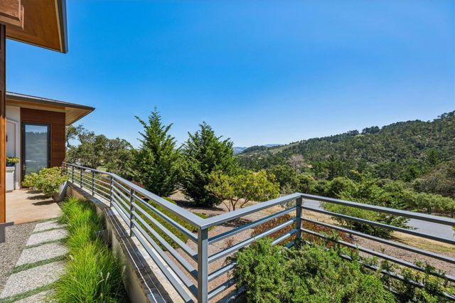 7536 Canada Vista Way, Monterey, CA 93940
