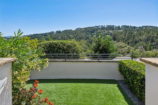 7536 Canada Vista Way, Monterey, CA 93940