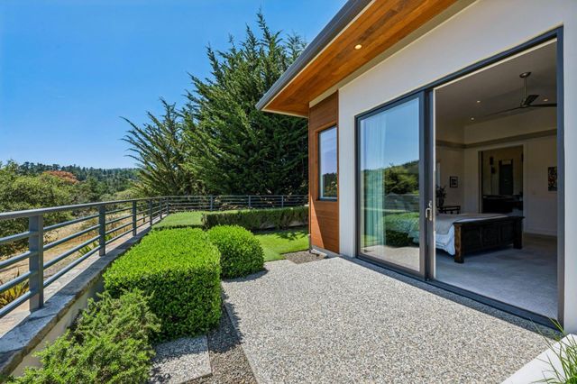 7536 Canada Vista Way, Monterey, CA 93940