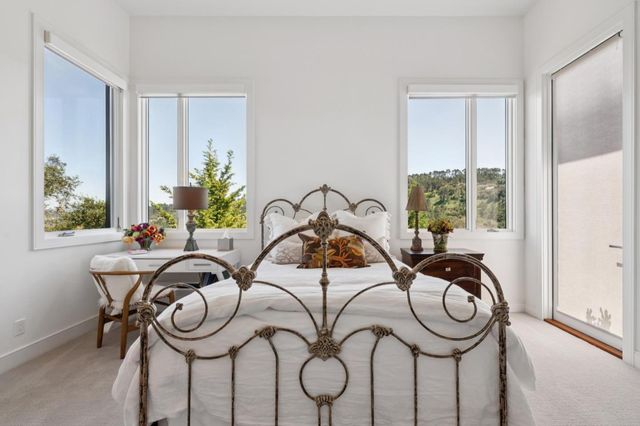 7536 Canada Vista Way, Monterey, CA 93940
