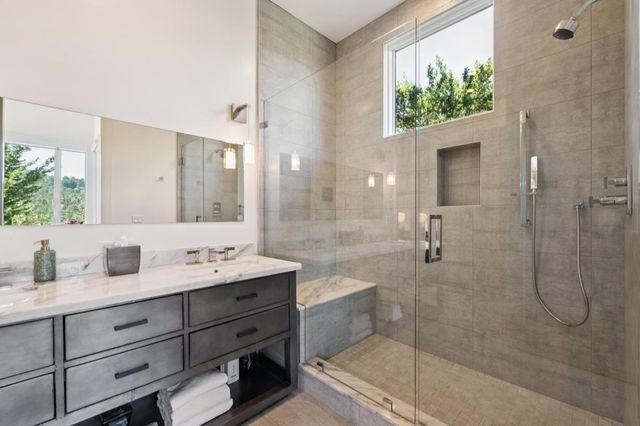 7536 Canada Vista Way, Monterey, CA 93940