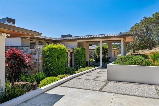 7536 Canada Vista Way, Monterey, CA 93940