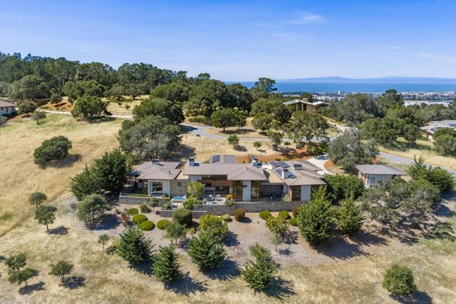 7536 Canada Vista Way, Monterey, CA 93940