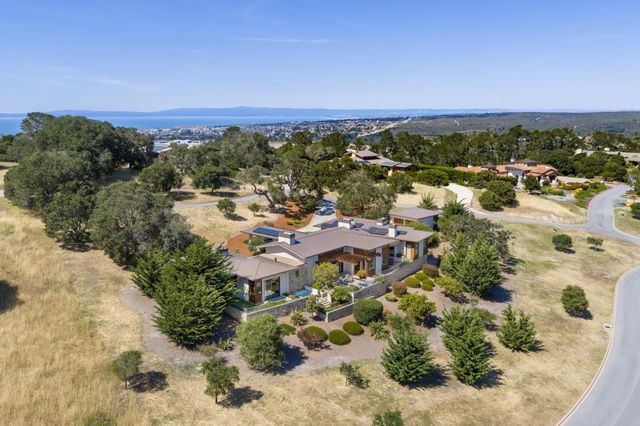 7536 Canada Vista Way, Monterey, CA 93940
