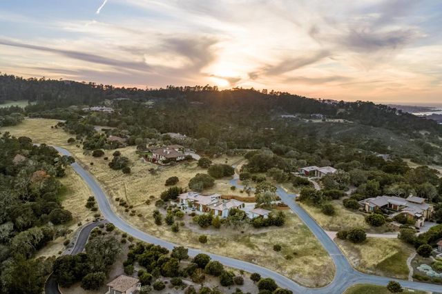 7536 Canada Vista Way, Monterey, CA 93940