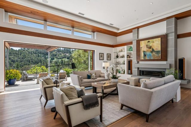 7536 Canada Vista Way, Monterey, CA 93940