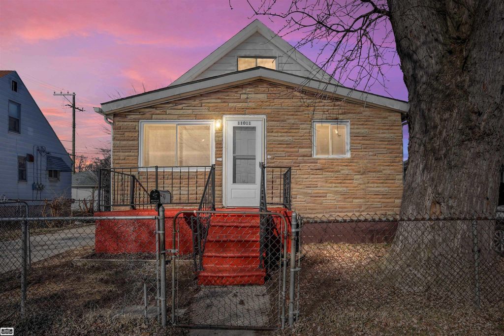 11011 Dodge Avenue, Warren, MI 48089