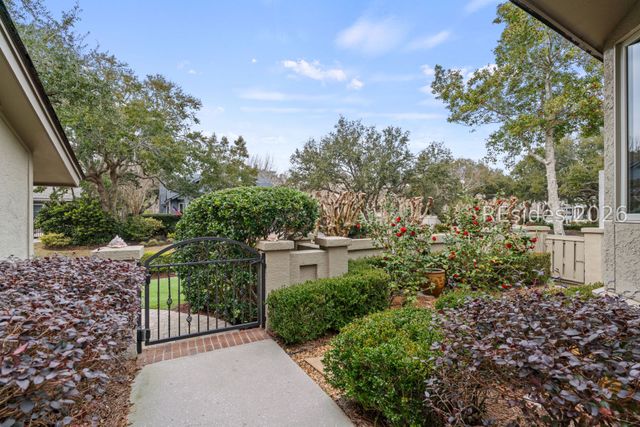 3 Fairway Winds Pl, Hilton Head Island, SC 29928