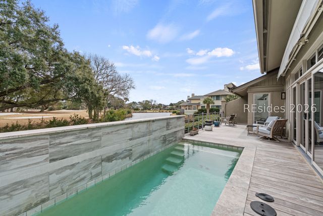 3 Fairway Winds Pl, Hilton Head Island, SC 29928
