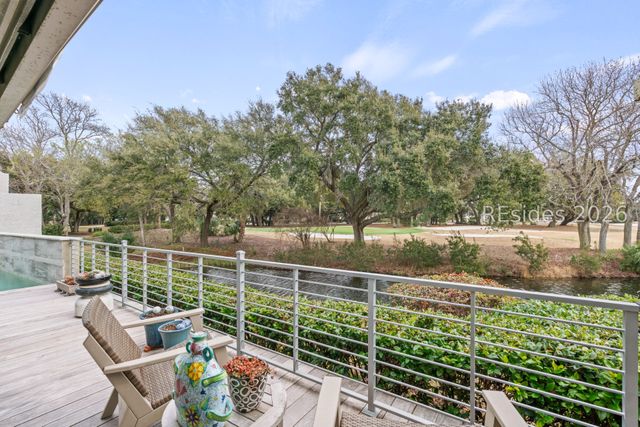 3 Fairway Winds Pl, Hilton Head Island, SC 29928