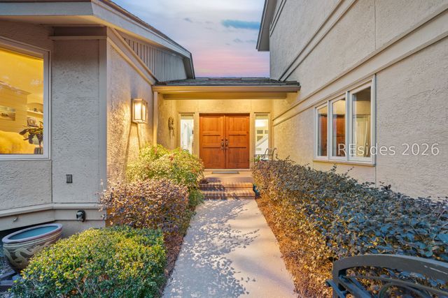 3 Fairway Winds Pl, Hilton Head Island, SC 29928