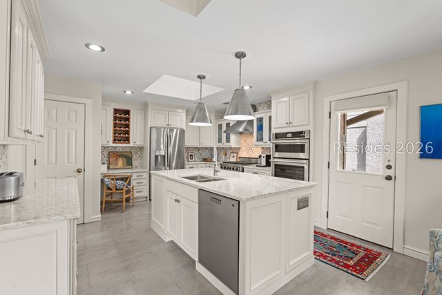 3 Fairway Winds Pl, Hilton Head Island, SC 29928