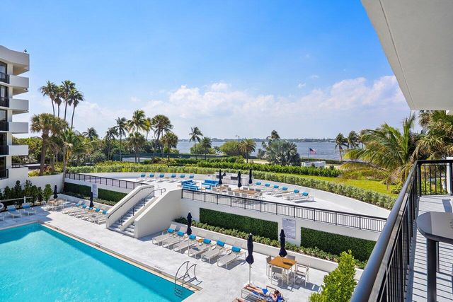 3140 S Ocean Boulevard 201n, Palm Beach, FL 33480