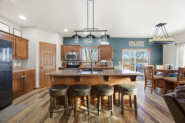 13276 Donnie Jay Lane, Detroit Lakes, MN 56501