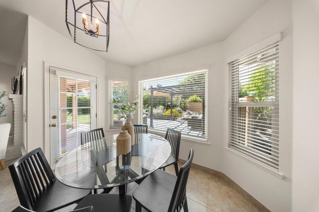 2816 Habsburg Cir, Modesto, CA 95356