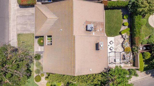 2816 Habsburg Cir, Modesto, CA 95356