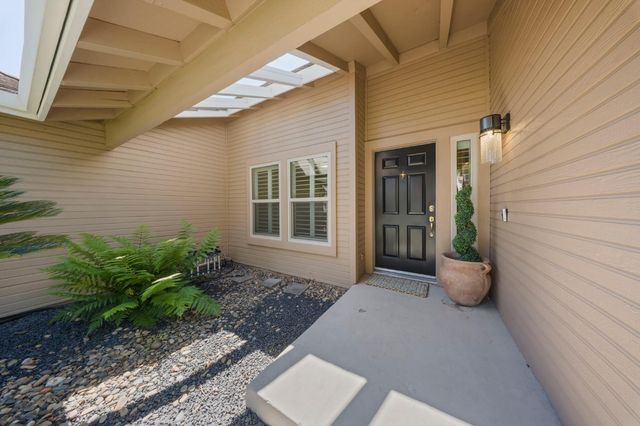 2816 Habsburg Cir, Modesto, CA 95356