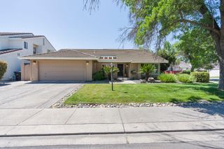 2816 Habsburg Cir, Modesto, CA 95356