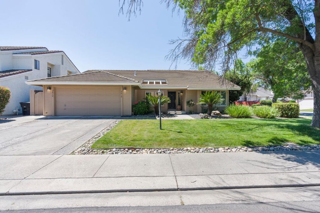 2816 Habsburg Cir, Modesto, CA 95356