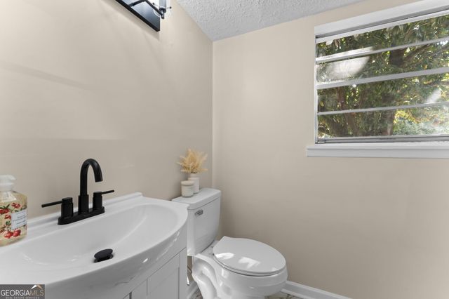 414 Kimberly Road, Warner Robins, GA 31088