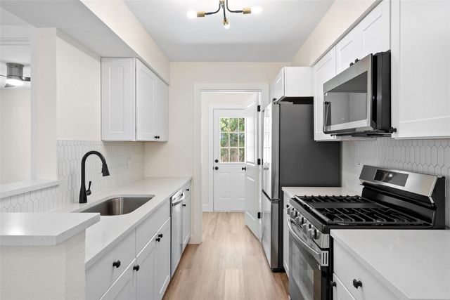 12410 Deer Falls DR, Austin, TX 78729