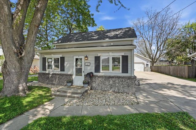 327 Elizabeth Street, Lodi, WI 53555