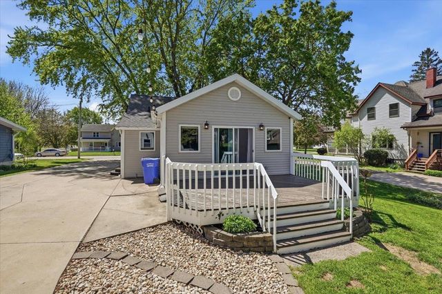 327 Elizabeth Street, Lodi, WI 53555