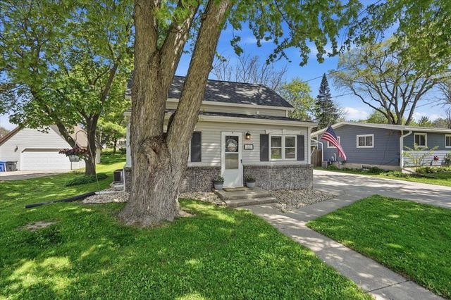 327 Elizabeth Street, Lodi, WI 53555