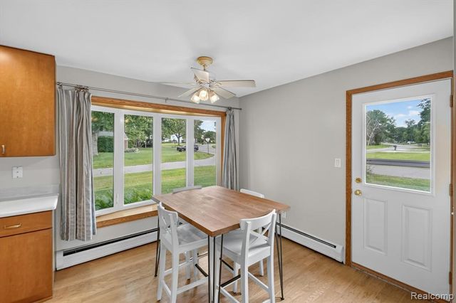 26178 Greythorne Trail, Farmington, MI 48334