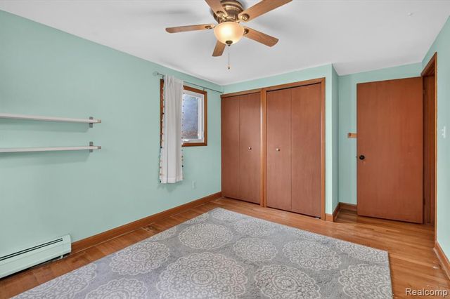 26178 Greythorne Trail, Farmington, MI 48334