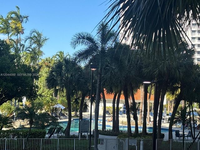 3300 NE 191st St 211, Aventura, FL 33180