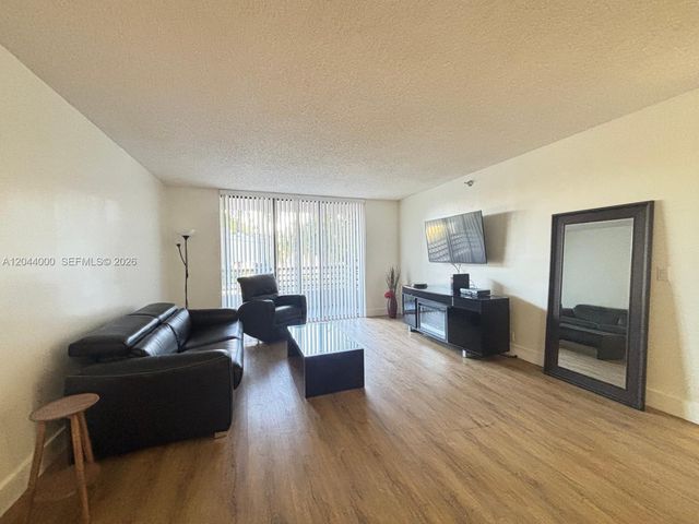 3300 NE 191st St 211, Aventura, FL 33180